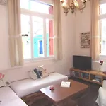 Casa de Férias Finestra Rossa Old Town Vintage House *