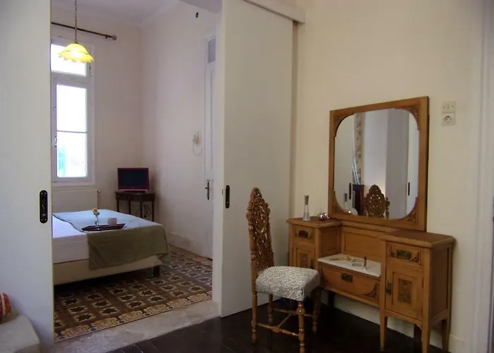 Dom wakacyjny Finestra Rossa Old Town Vintage House *